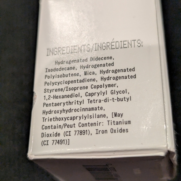 About Face Light Lock Highlight Fluid - SHAKEN OR STIRRED 15ml - Picture 6 of 8